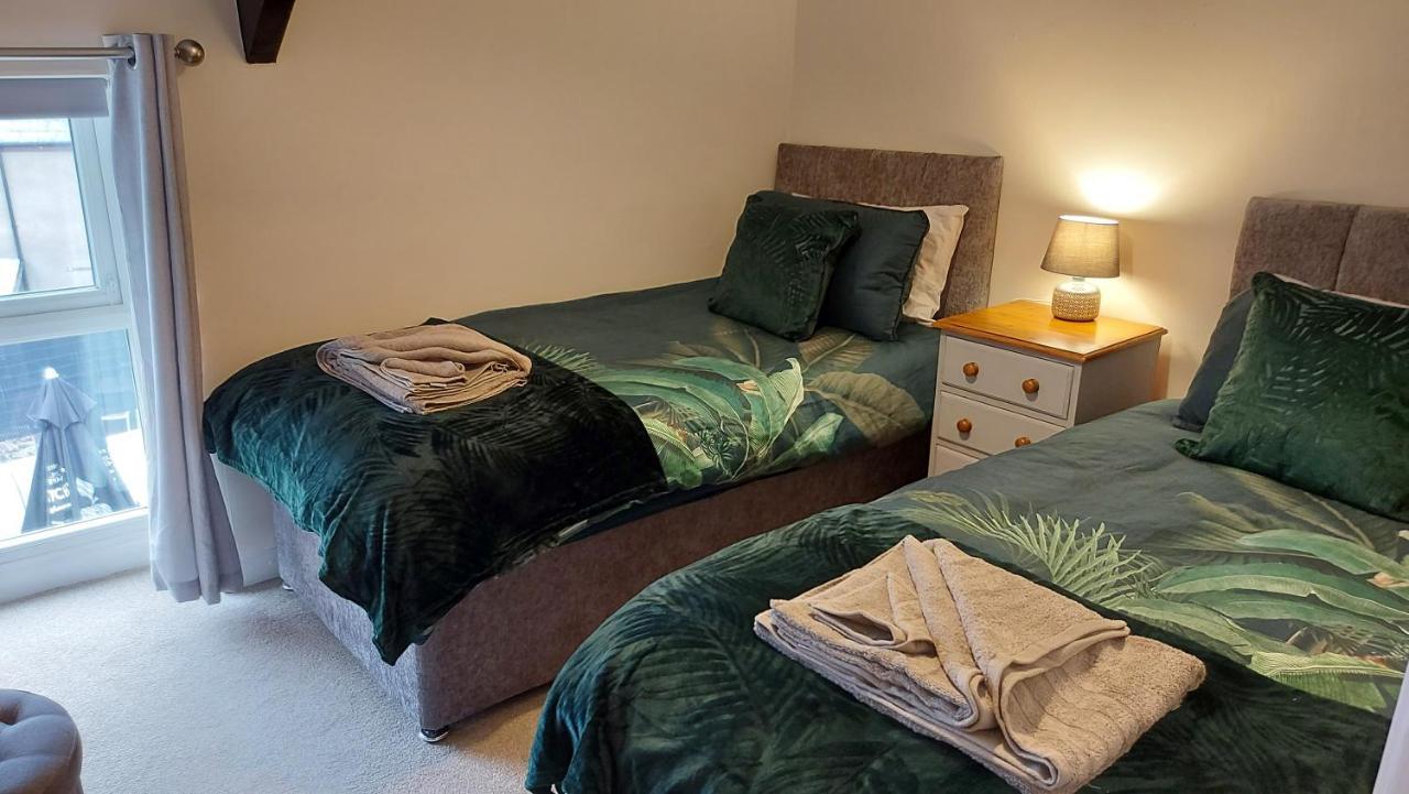 The Cock Hotel Bronllys ภายนอก รูปภาพ